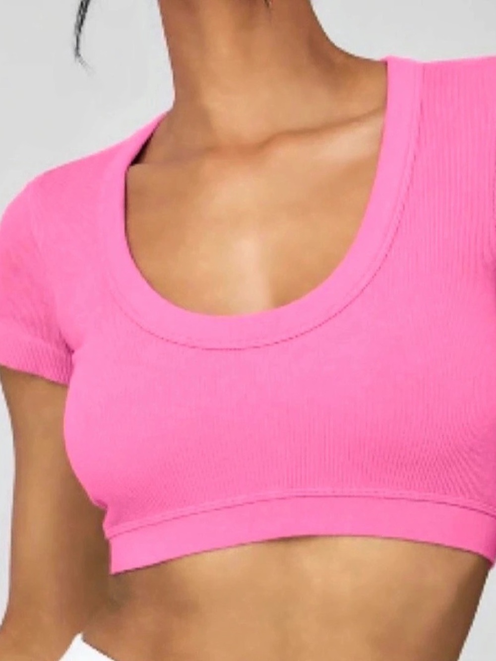 NWOT Alo Ribbed Crop Top in Pink Small